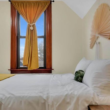 Golden Gem In Heart Of East Rock Quiet 3Br Near Dt And Yale Apartment New Haven Ngoại thất bức ảnh