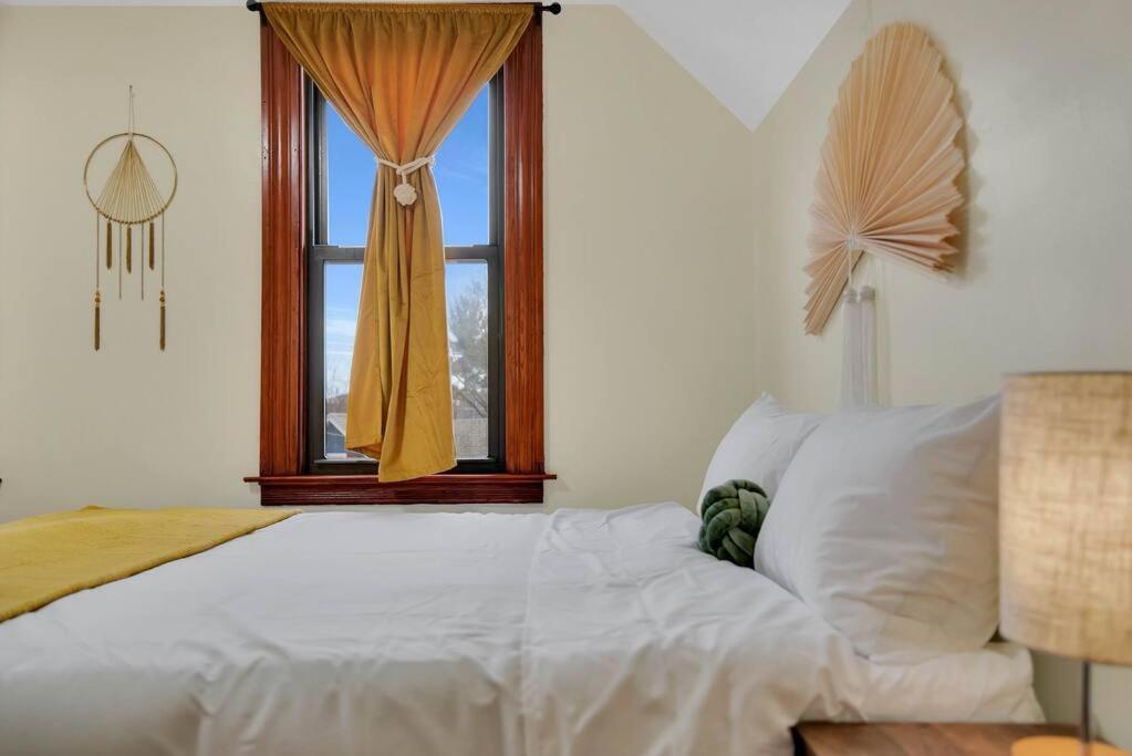 Golden Gem In Heart Of East Rock Quiet 3Br Near Dt And Yale Apartment New Haven Ngoại thất bức ảnh