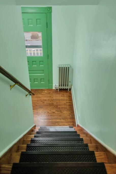 Golden Gem In Heart Of East Rock Quiet 3Br Near Dt And Yale Apartment New Haven Ngoại thất bức ảnh