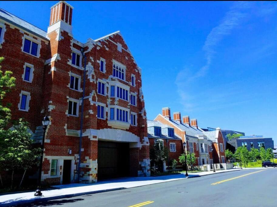 Golden Gem In Heart Of East Rock Quiet 3Br Near Dt And Yale Apartment New Haven Ngoại thất bức ảnh