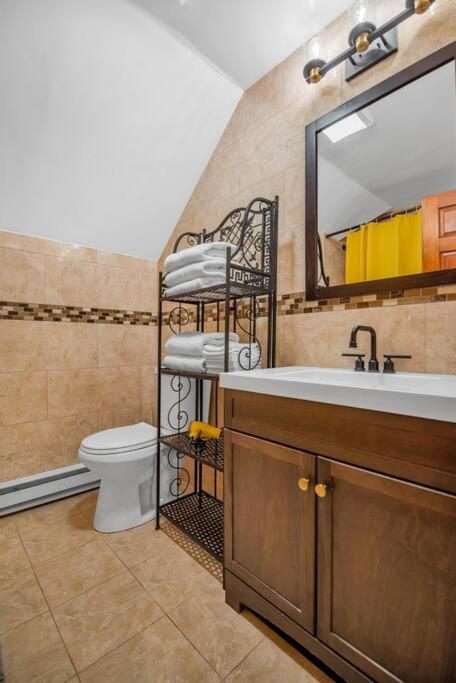 Golden Gem In Heart Of East Rock Quiet 3Br Near Dt And Yale Apartment New Haven Ngoại thất bức ảnh